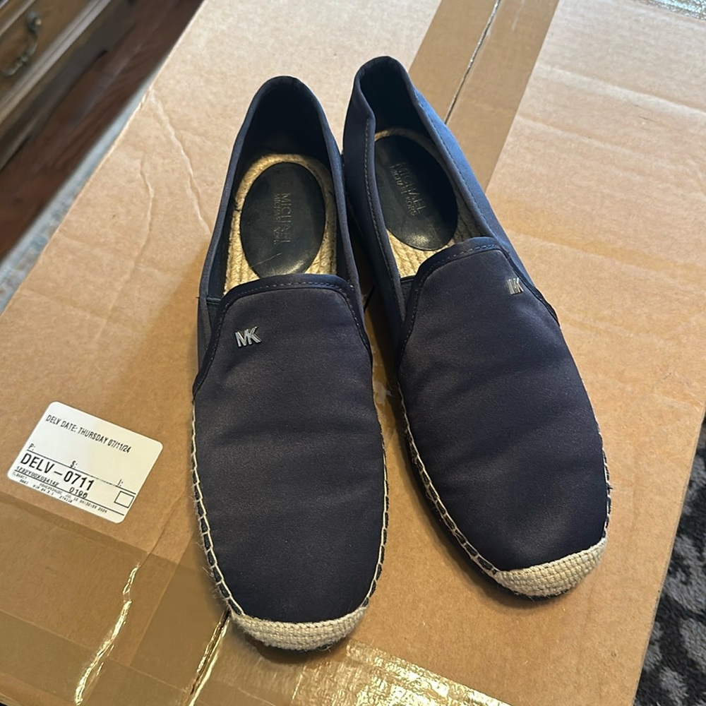 Michael Kors espadrille navy size 9